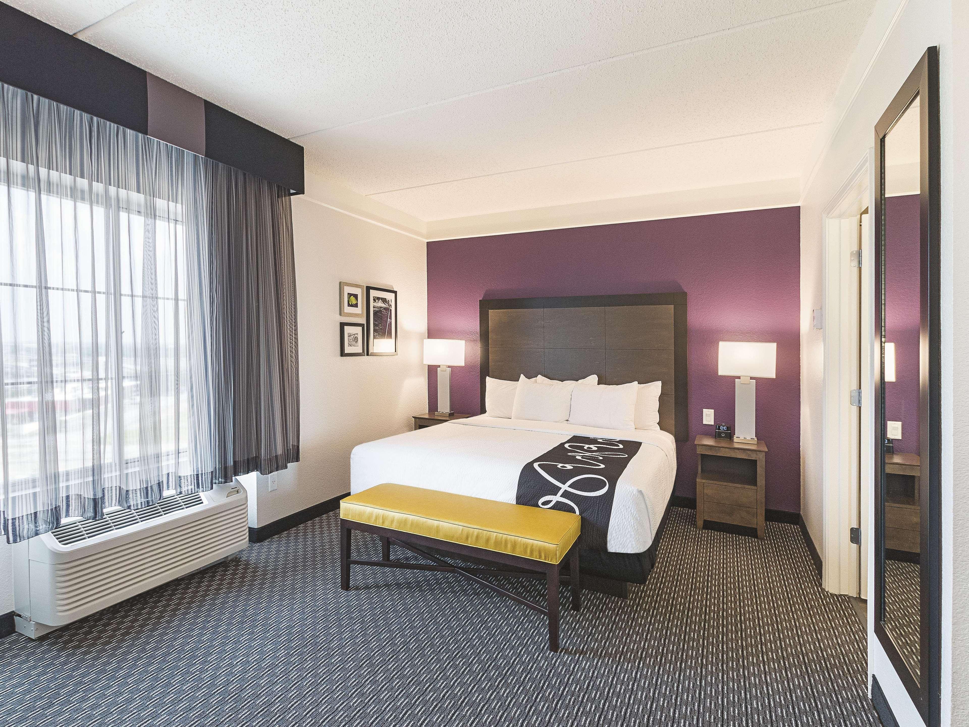 Hotel La Quinta By Wyndham Arlington North 6 Flags Dr Extérieur photo